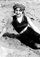 Gloria Grey